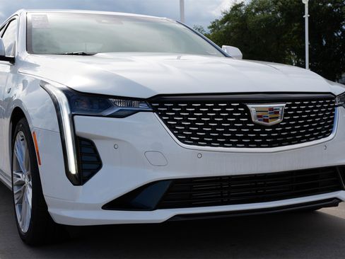 New 2025 Cadillac CT4 Premium Luxury image 30