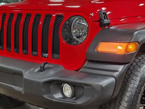 Used 2021 Jeep Wrangler Unlimited Sport image 14