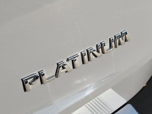 Used 2021 Nissan Rogue Platinum image 10