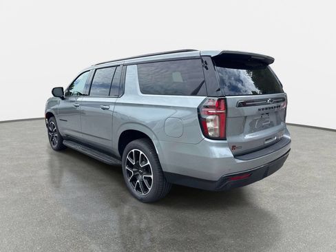 Used 2023 Chevrolet Suburban RST AWD/4WD image 5