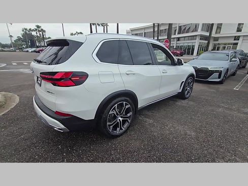 New 2026 BMW X5 xDrive50e w/ Premium Package image 35