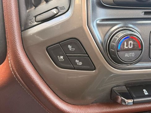 Used 2016 Chevrolet Silverado 1500 High Country RWD image 12