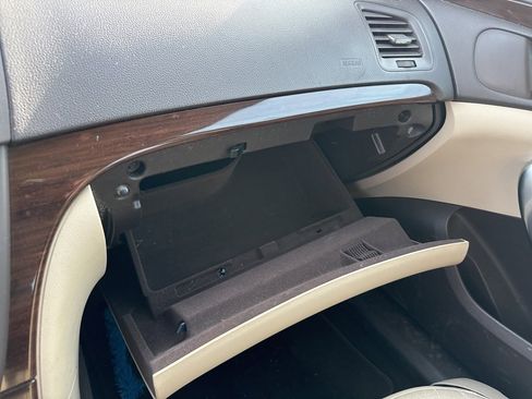 Used 2011 Buick Regal CXL Turbo image 22