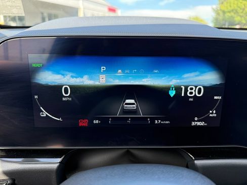 Certified 2023 Kia Niro Wind w/ Wind Preserve Package FWD image 27