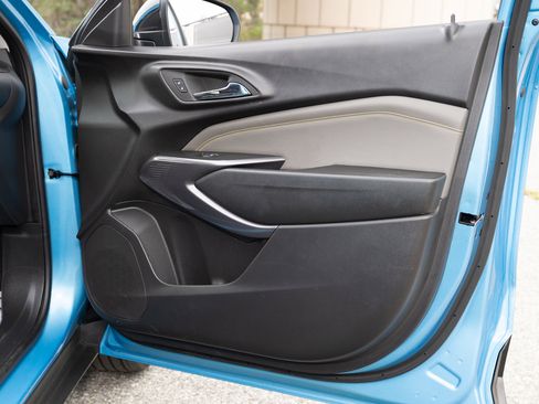 Used 2026 Chevrolet Trax ACTIV w/ Driver Confidence Package image 42