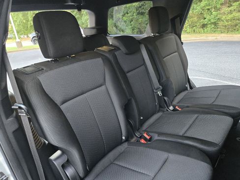 Used 2020 Ford Expedition XLT RWD image 6
