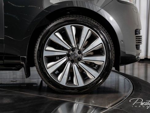 Used 2024 Land Rover Range Rover SV image 22