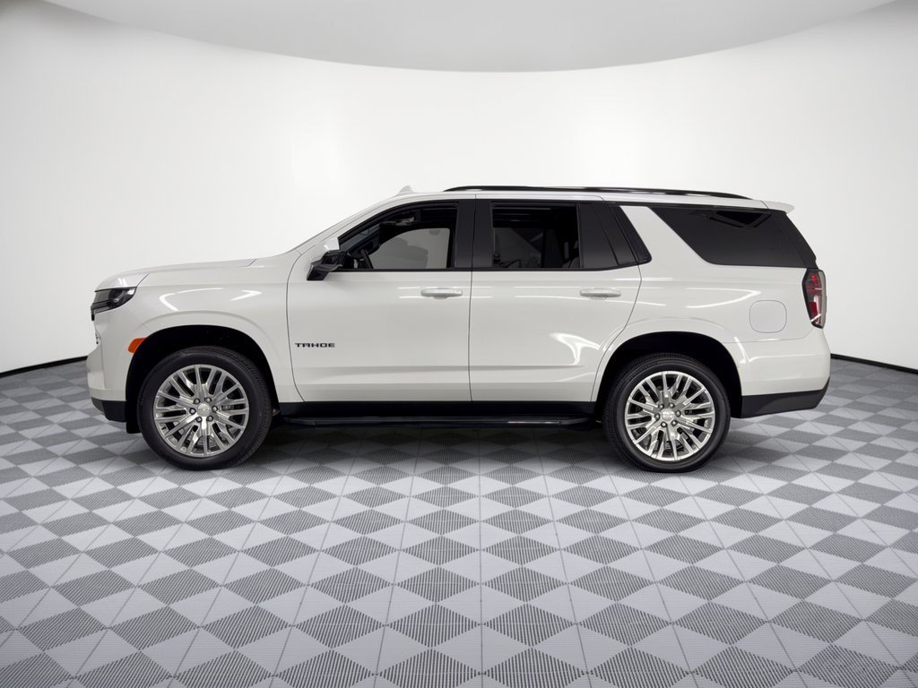 Used 2024 Chevrolet Tahoe RST w/ Luxury Package RWD image 2