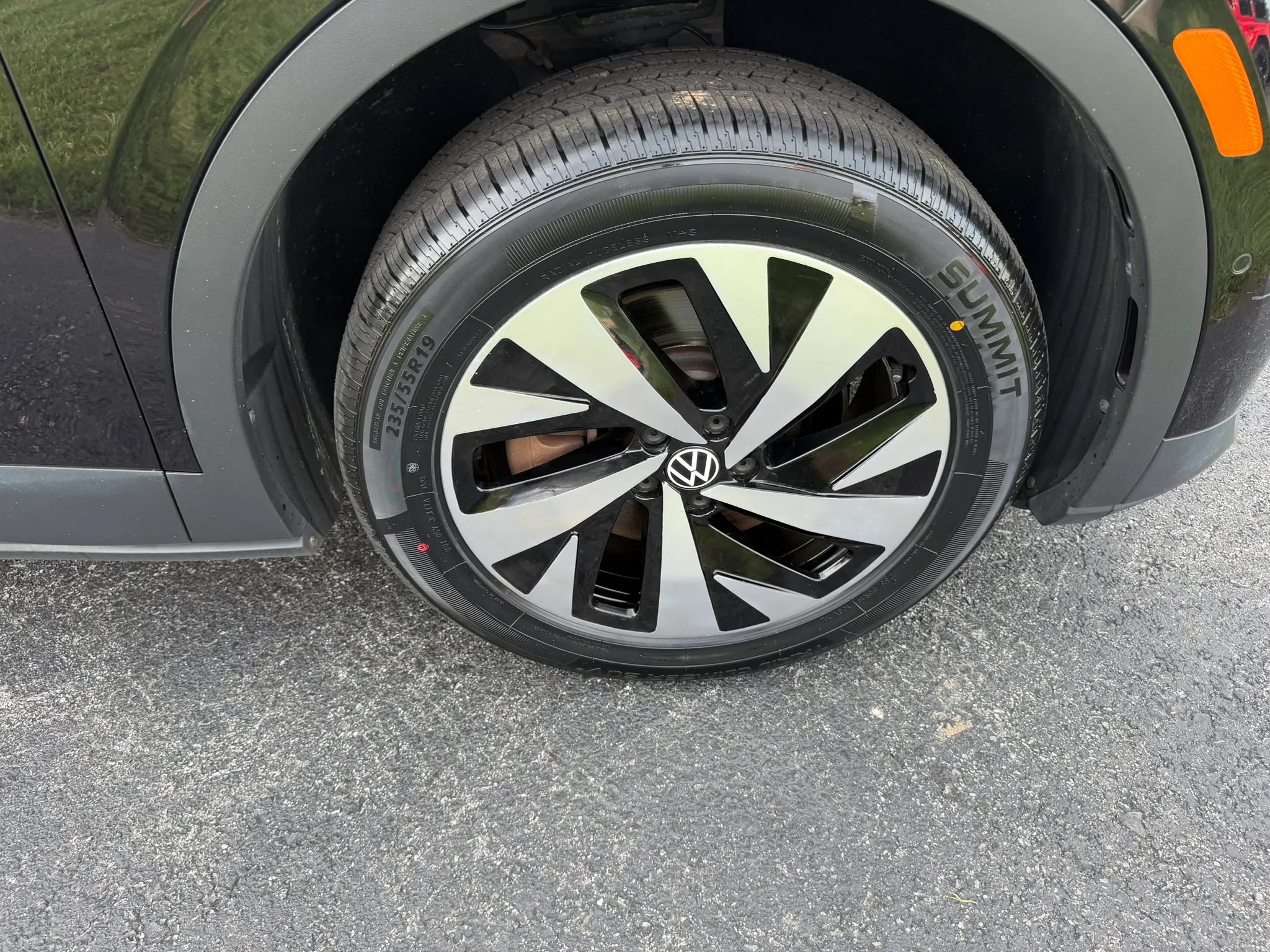 Used 2023 Volkswagen ID.4 Pro AWD/4WD image 43