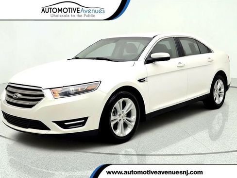 Used 2018 Ford Taurus SEL w/ Equipment Group 201A FWD image 1