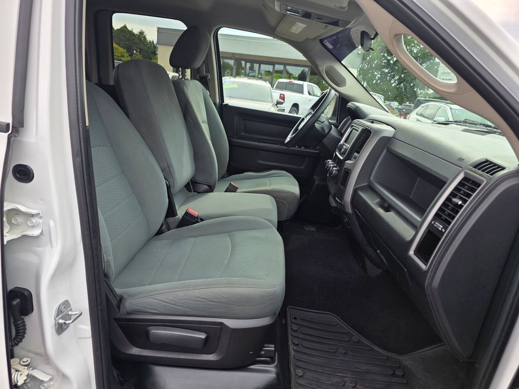 Used 2017 RAM 1500 Express w/ Express Value Package AWD/4WD image 23