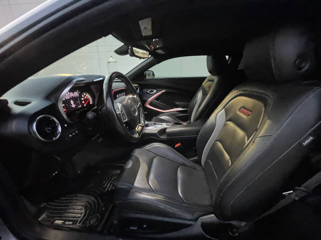 Used 2021 Chevrolet Camaro SS RWD image 7