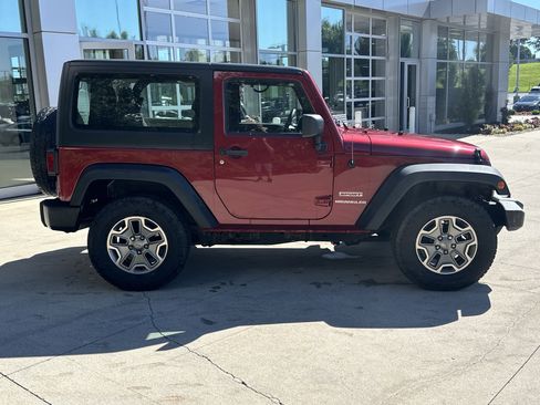Used 2013 Jeep Wrangler Sport AWD/4WD image 10