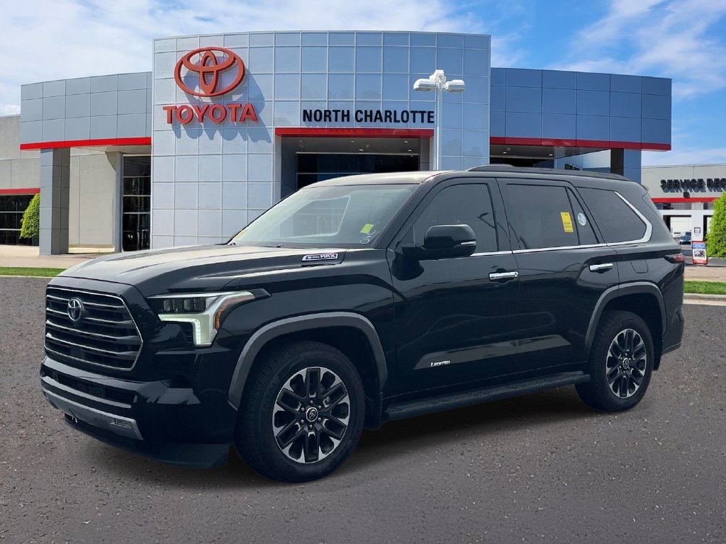 Used 2023 Toyota Sequoia Limited w/ Tow Technology Package AWD/4WD image 5