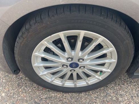 Used 2013 Ford C-MAX SEL image 18