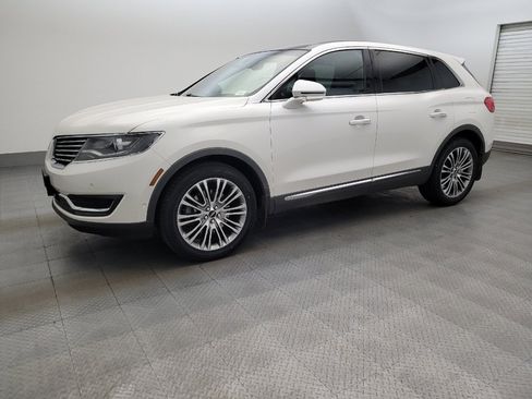Used 2016 Lincoln MKX Reserve w/ Technology Package AWD/4WD image 2