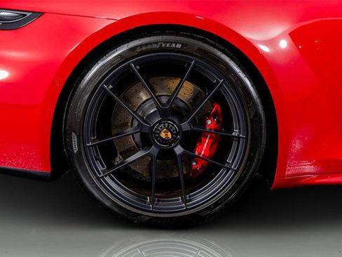 Used 2025 Porsche 911 Carrera 4 GTS image 9