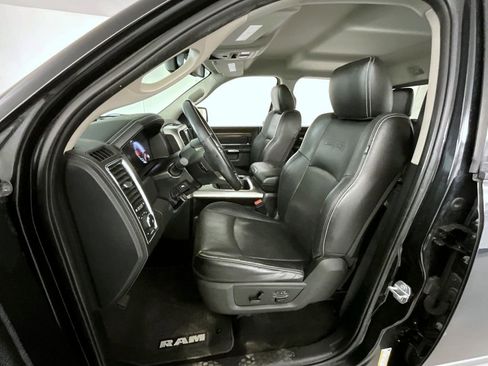 Used 2017 RAM 1500 Laramie w/ Convenience Group image 10