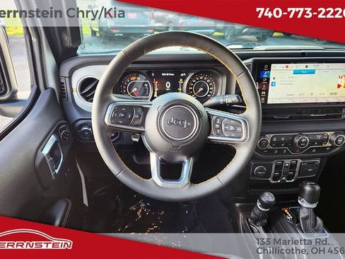 Used 2024 Jeep Wrangler Unlimited Sahara AWD/4WD image 7