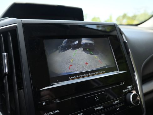 Used 2021 Subaru Forester Premium image 27