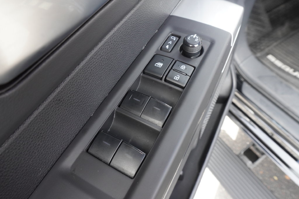 Used 2023 Toyota Sequoia Platinum AWD/4WD image 17