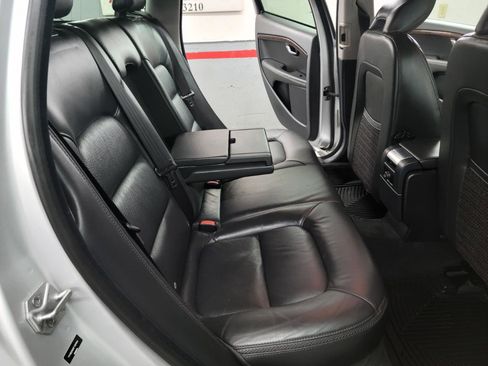 Used 2015 Volvo XC70 T6 Premier Plus image 12