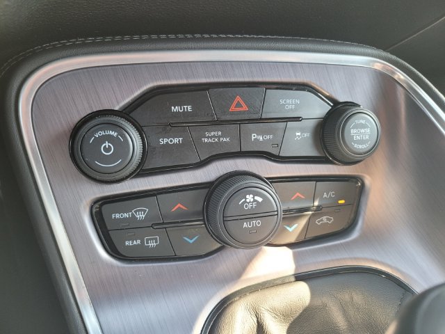 Used 2017 Dodge Challenger R/T Scat Pack RWD image 23