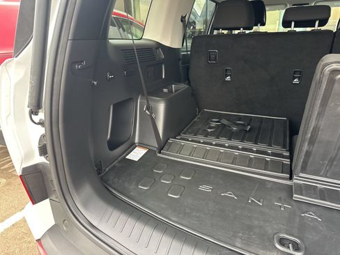 Used 2025 Hyundai Santa Fe SE AWD/4WD image 27