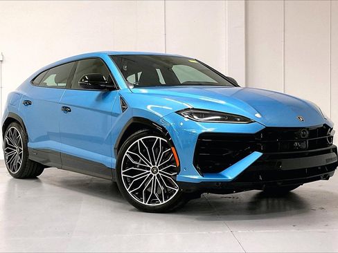 Used 2025 Lamborghini Urus SE image 37