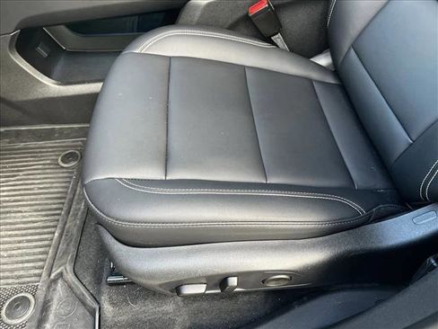 Used 2025 GMC Acadia Elevation w/ Elevation Premium Package image 10