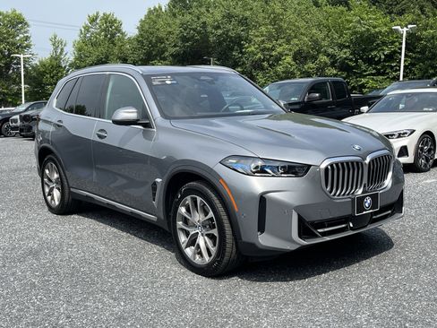 Certified 2024 BMW X5 xDrive40i image 3