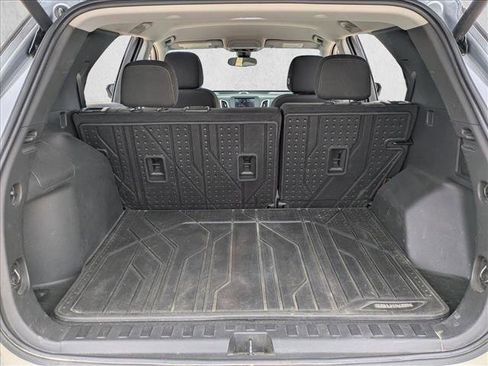 Used 2023 Chevrolet Equinox LT image 17