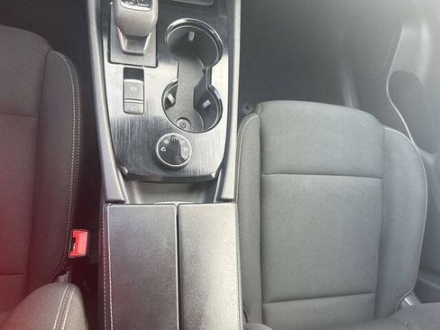 Used 2024 Nissan Rogue S AWD/4WD image 11