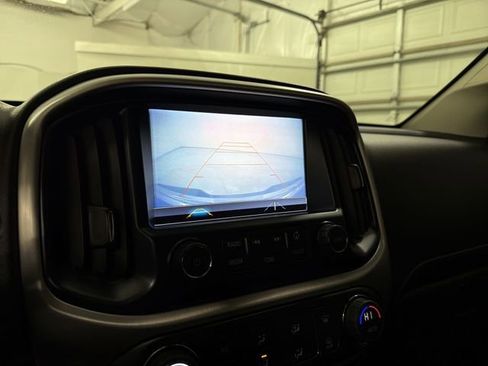 Used 2018 GMC Canyon SLE w/ SLE Convenience Package image 24