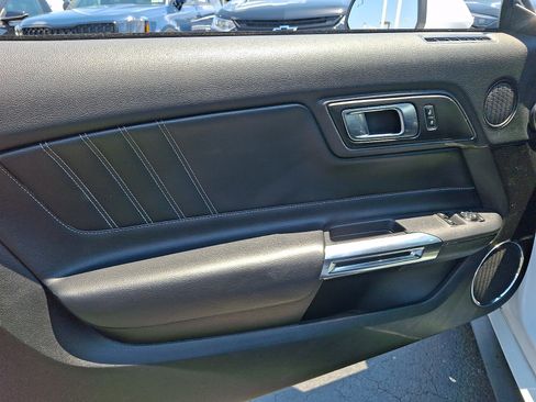 Used 2022 Ford Mustang Premium RWD image 12