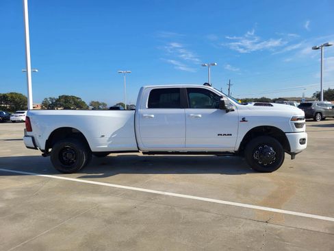Used 2025 RAM 3500 Laramie image 6