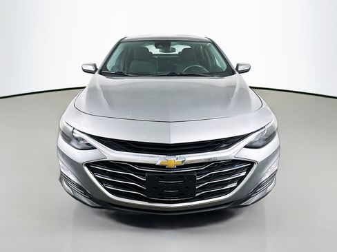 Used 2023 Chevrolet Malibu LT image 2