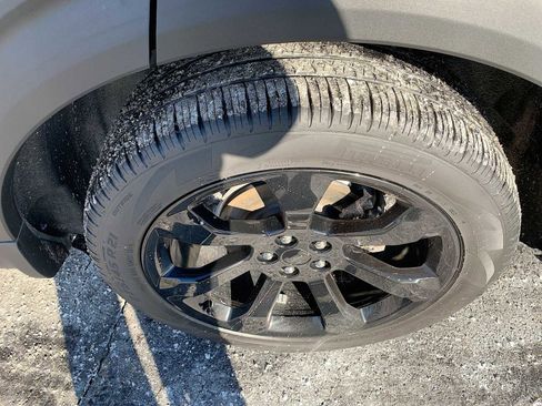 Used 2023 Ford Explorer ST-Line w/ Class IV Trailer Tow Package image 33