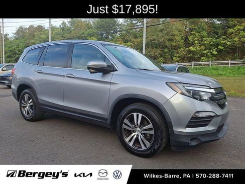 Used 2018 Honda Pilot EX image 1