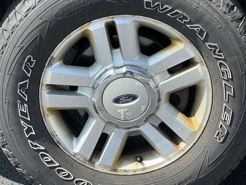 Used 2004 Ford F150 XLT AWD/4WD image 7