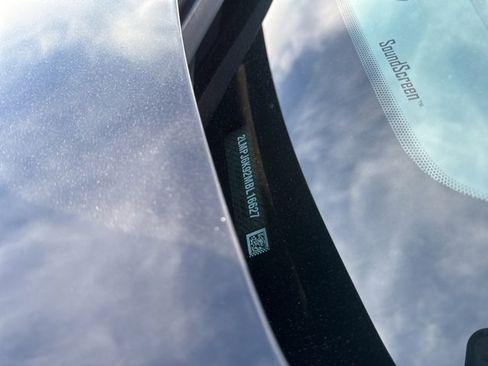 Used 2021 Lincoln Nautilus Reserve w/ Equipment Group 201A image 26