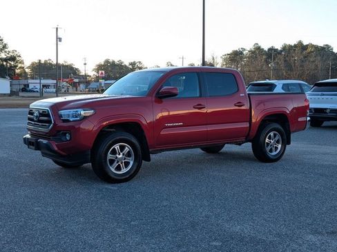 Used 2016 Toyota Tacoma SR5 image 8