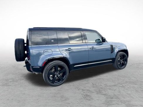Certified 2024 Land Rover Defender 110 X-Dynamic SE image 7