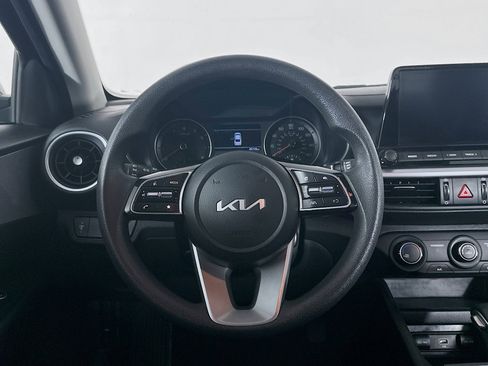 Used 2023 Kia Forte LXS image 17