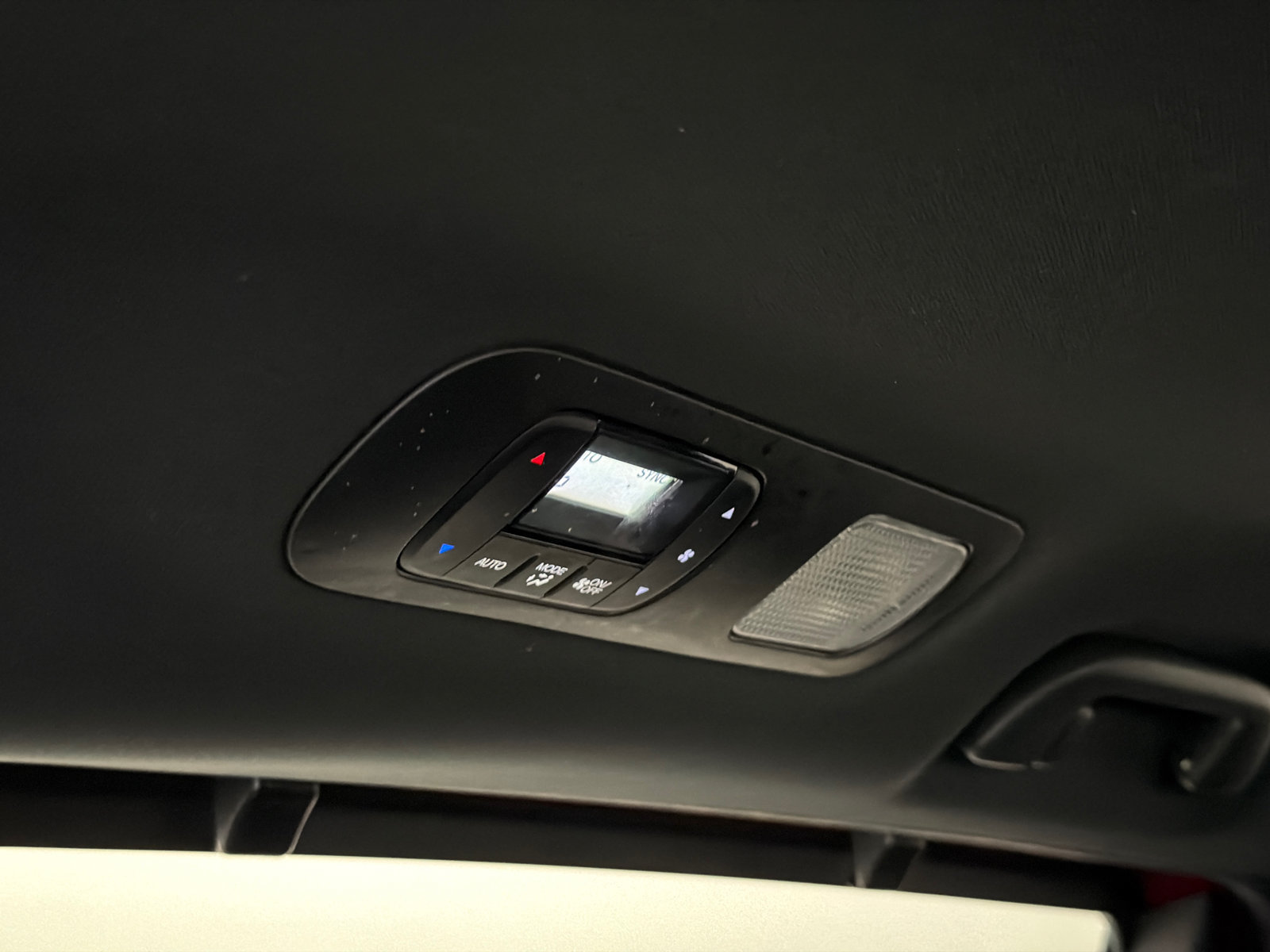 Used 2025 Honda Odyssey Sport-L image 21
