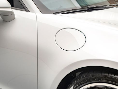 Used 2024 Porsche 911 Cabriolet image 27