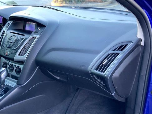 Used 2013 Ford Focus SE image 18