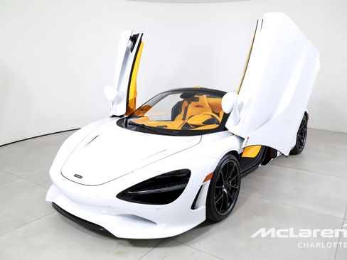 New 2026 McLaren 750S Spider image 6