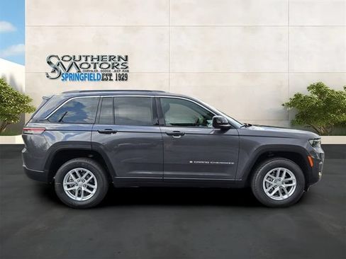New 2025 Jeep Grand Cherokee Laredo X w/ Luxury Tech Group I RWD image 6