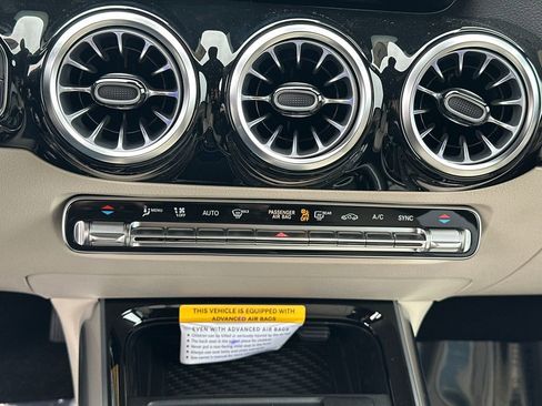 New 2026 Mercedes-Benz GLA 250 GLA 250 image 32